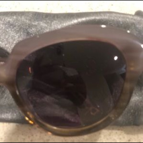 COPY - Lumete Verdrina seafoam color m-Oyster Shell - Picture 3 of 4